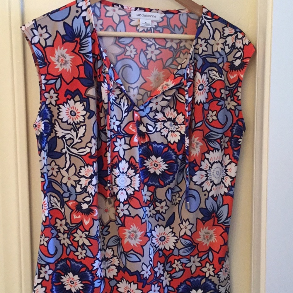 Floral short sleeve top